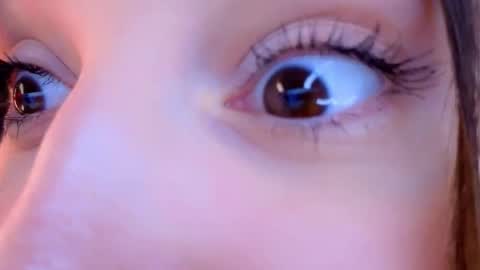 Jessica online show from October 2025 03:25:03 AM