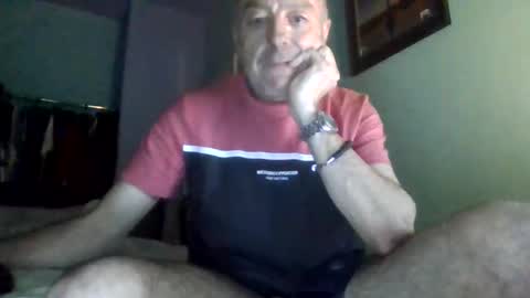 Snapshot of burnleyguy1977 chatting on June 2026 04:05:01 AM burnleyguy1977 online show from June 2026 04:05:01 AM