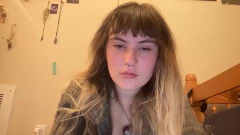 Snapshot of bushbabe3008 chatting on October 2025 05:30:01 AM esme gray online show from October 2025 05:30:01 AM