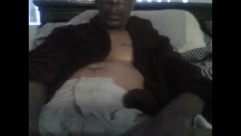 Snapshot of busturgutzgd11 chatting on December 2024 09:33:02 PM Busturgutzgd1 online show from December 2024 09:33:02 PM