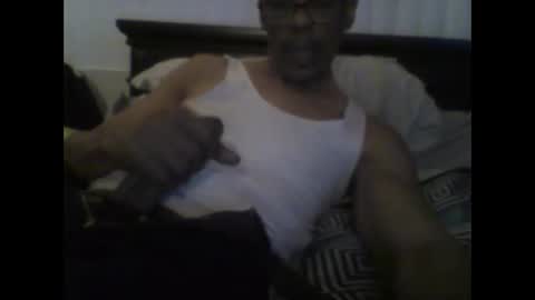 Snapshot of busturgutzgd11 chatting on December 2024 04:30:02 AM Busturgutzgd1 online show from December 2024 04:30:02 AM
