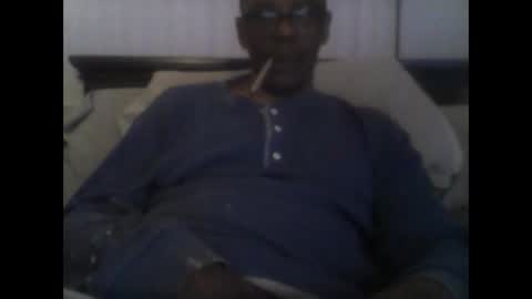 Snapshot of busturgutzgd11 chatting on February 2025 04:16:02 AM Busturgutzgd1 online show from February 2025 04:16:02 AM