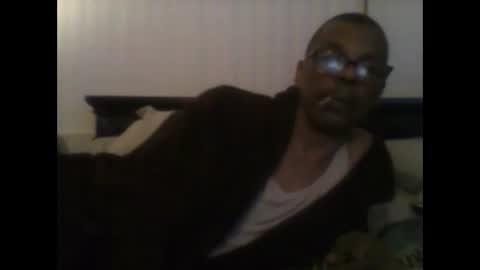Snapshot of busturgutzgd11 chatting on February 2025 05:29:01 AM Busturgutzgd1 online show from February 2025 05:29:01 AM