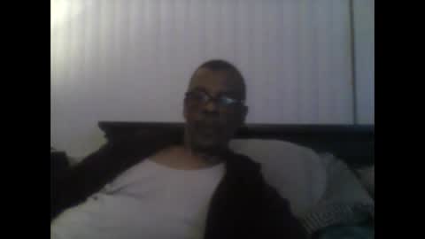 Snapshot of busturgutzgd11 chatting on February 2025 04:30:02 AM Busturgutzgd1 online show from February 2025 04:30:02 AM