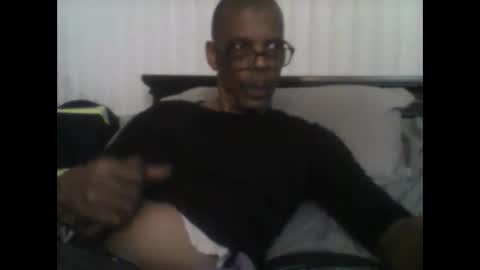 Snapshot of busturgutzgd11 chatting on February 2025 02:18:01 AM Busturgutzgd1 online show from February 2025 02:18:01 AM