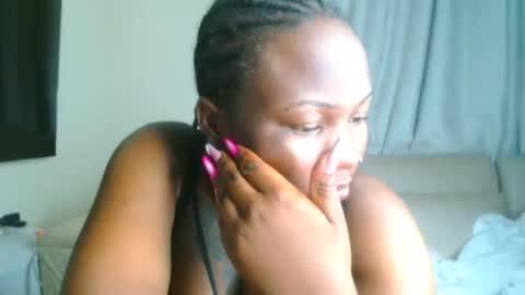 Snapshot of busty_mellons69 chatting on February 2026 01:13:02 AM busty_mellons69 online show from February 2026 01:13:02 AM