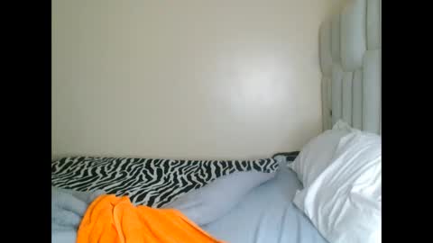 Snapshot of busty_mellons69 chatting on February 2026 04:08:01 PM busty_mellons69 online show from February 2026 04:08:01 PM