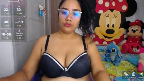 Snapshot of busty_nahiara chatting on February 2025 05:16:02 PM Nahiara online show from February 2025 05:16:02 PM