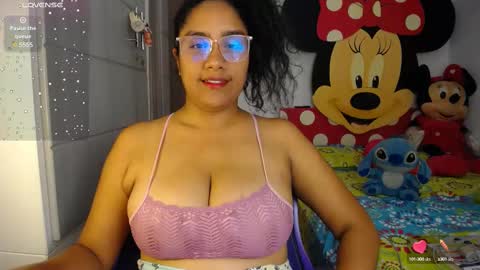 Snapshot of busty_nahiara chatting on March 2025 02:09:02 AM Nahiara online show from March 2025 02:09:02 AM