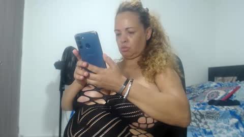 Snapshot of bustyamanda_ chatting on February 2025 07:23:01 AM Amanda online show from February 2025 07:23:01 AM