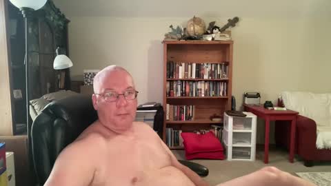 Snapshot of bustyballs100 chatting on September 2025 03:23:01 PM bustyballs100 online show from September 2025 03:23:01 PM