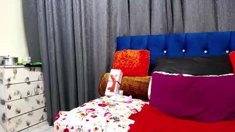 bustybmwx online show from October 2025 10:37:02 AM