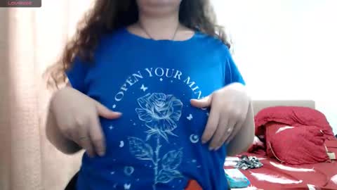 Snapshot of bustyemma chatting on March 2026 01:26:02 PM Emma online show from March 2026 01:26:02 PM