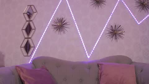      online between 6AM and 2PM EET almost everyday. online show from October 2025 03:17:02 AM