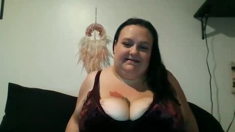 bustymilf94 online show from December 2025 02:39:02 AM