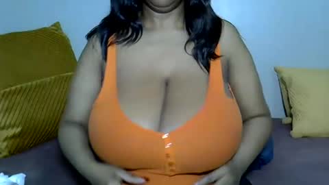 Snapshot of bustytessa37 chatting on June 2026 03:07:01 AM bustytessa37 online show from June 2026 03:07:01 AM
