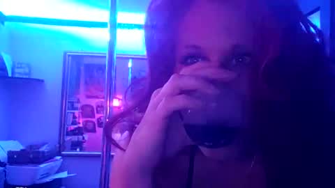 busybee83 online show from February 2025 12:03:02 PM