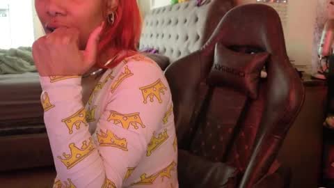 Snapshot of butterflybootyy chatting on October 2025 05:15:02 PM butterfly booty online show from October 2025 05:15:02 PM