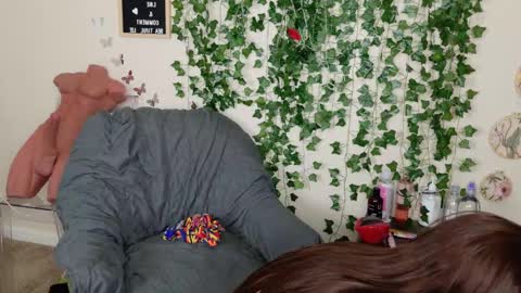 Snapshot of butterflybootyy chatting on November 2025 03:44:02 PM butterfly booty online show from November 2025 03:44:02 PM