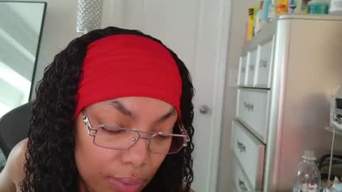 butterfly booty online show from April 2026 02:41:01 PM