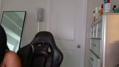 butterfly booty online show from April 2026 11:38:01 AM