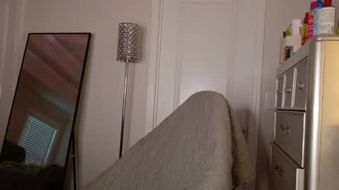 butterfly booty online show from May 2026 11:04:01 AM