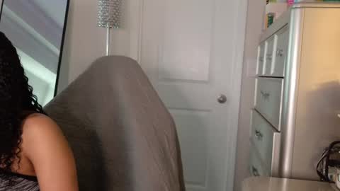butterfly booty online show from May 2026 02:00:02 PM