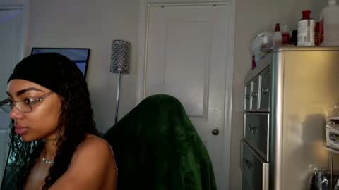 butterfly booty online show from May 2026 11:06:01 AM
