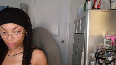 Snapshot of butterflybootyy chatting on May 2026 01:07:02 PM butterfly booty online show from May 2026 01:07:02 PM