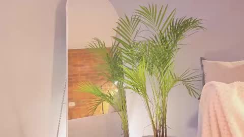 Lia Butterfly  online show from August 2026 12:14:02 PM