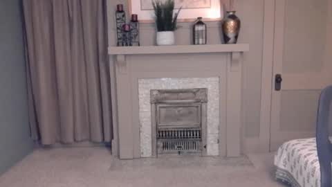 Snapshot of buttnakedfun954737 chatting on December 2024 09:02:01 AM Miles online show from December 2024 09:02:01 AM