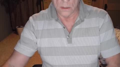 Snapshot of buttnakedfun954737 chatting on December 2024 12:05:01 PM Miles online show from December 2024 12:05:01 PM