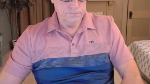 Snapshot of buttnakedfun954737 chatting on January 2025 10:50:02 AM Miles online show from January 2025 10:50:02 AM