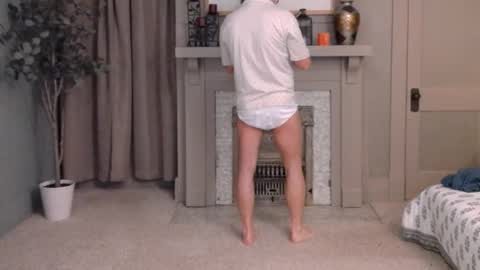 Snapshot of buttnakedfun954737 chatting on January 2025 10:08:01 AM Miles online show from January 2025 10:08:01 AM