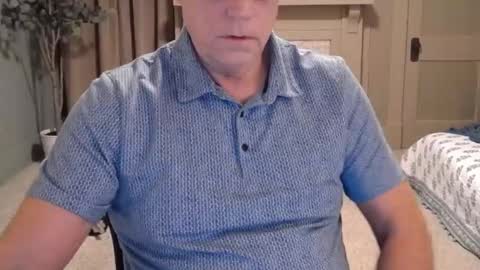 Snapshot of buttnakedfun954737 chatting on January 2025 09:46:01 AM Miles online show from January 2025 09:46:01 AM