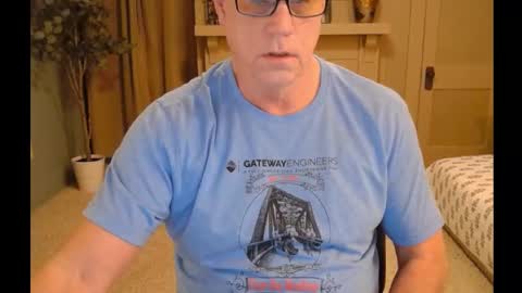 Snapshot of buttnakedfun954737 chatting on February 2025 11:30:01 AM Miles online show from February 2025 11:30:01 AM