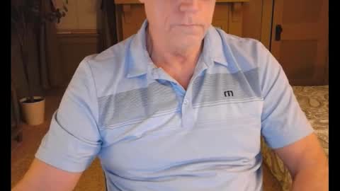 Snapshot of buttnakedfun954737 chatting on March 2025 09:53:02 AM Miles online show from March 2025 09:53:02 AM