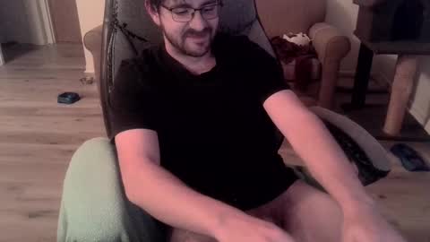 Snapshot of buttsmasher666 chatting on October 2025 12:45:01 AM Astaroth Angel online show from October 2025 12:45:01 AM