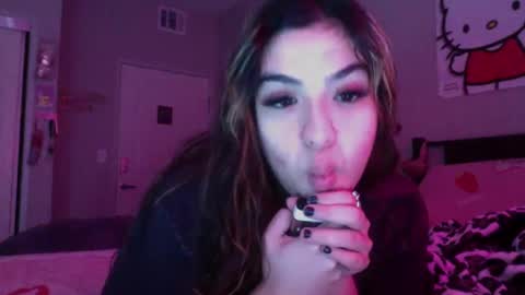 mia online show from March 2025 04:51:02 PM