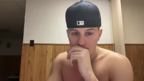 Snapshot of buzz5127 chatting on November 2025 06:29:02 PM buzz5127 online show from November 2025 06:29:02 PM