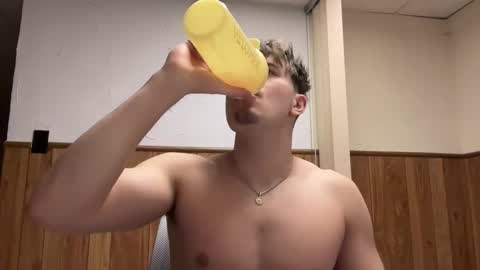 Snapshot of buzz5127 chatting on February 2026 05:05:01 AM buzz5127 online show from February 2026 05:05:01 AM