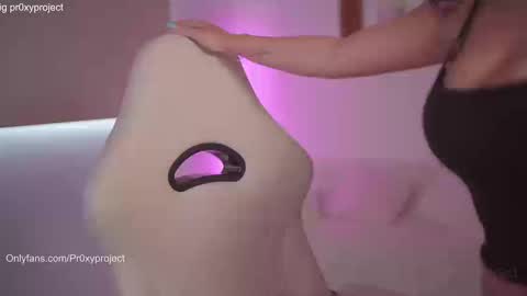 Victoria online show from February 2026 09:03:02 PM