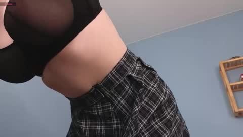 Kira online show from April 2026 01:41:02 PM