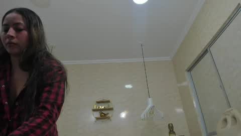 Snapshot of caamii_sweett chatting on April 2026 08:14:01 PM Camii Sweet online show from April 2026 08:14:01 PM