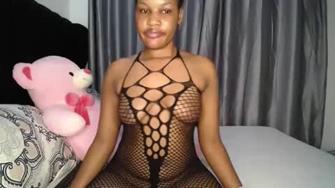 Snapshot of cadercey_kimmy01 chatting on February 2025 09:19:02 PM EVA online show from February 2025 09:19:02 PM