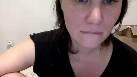 Snapshot of caffeinated_lamb chatting on November 2025 07:03:02 PM Lamb online show from November 2025 07:03:02 PM