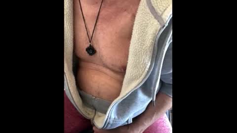 cage_lockdwood online show from December 2025 06:03:02 PM