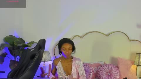 Snapshot of cahitlinbel chatting on May 2026 07:04:01 AM Cahitlin online show from May 2026 07:04:01 AM