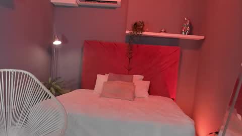 Snapshot of cailing chatting on February 2026 11:05:02 AM I am Katherine online show from February 2026 11:05:02 AM