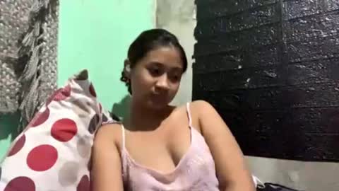 Hi im Caitlyn online show from April 2026 03:39:01 PM